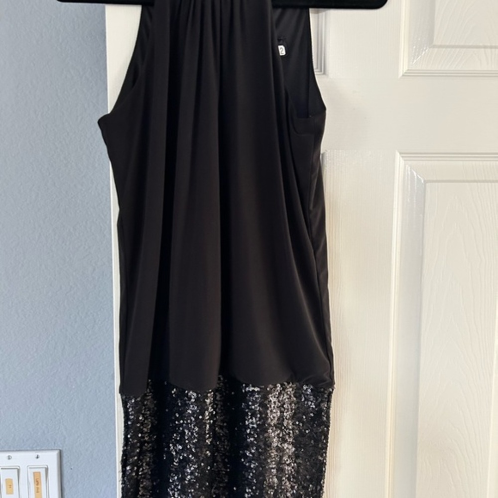 Black Sleeveless Halter Neck Pleated Top with‎ Sequin Hem Detail Size 2